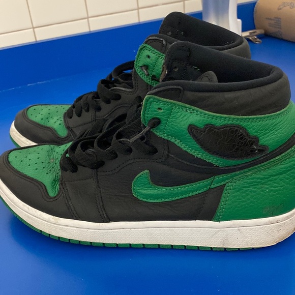 Jordan Other - Jordan Air Jordan 1 Retro High pine green 2.0 men size 11